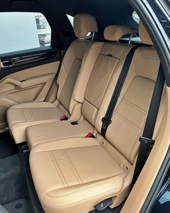Porsche Cayenne cena 379000 przebieg: 42025, rok produkcji 2021 z Sokołów Małopolski małe 781